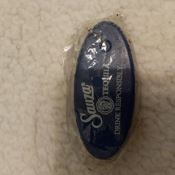 Sauza Tequila Floating Keychain New in Package Beach Surfing Swim Camping - Picture 2 of 3